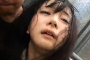强袭!路上痴汉野外视奸