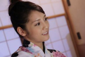 [无码1080P]浴衣が似合う純和風美少女に連続生中出し みづなれい