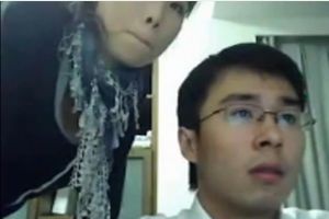 眼睛男教师带女友直播颜射