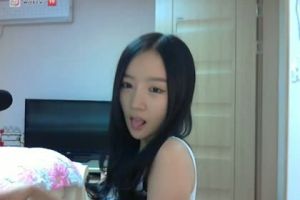 韩国自拍 (2).avi