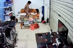 監控TP壹對情侶洗完澡後在門市部裏幹炮