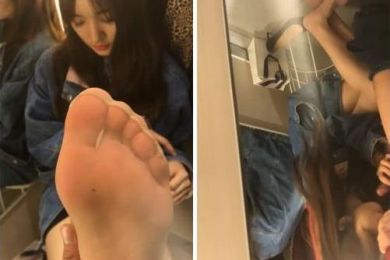 个人云盘泄漏都市帅男靓女不雅淫乱生活流出高颜值美足时尚美女私下如此骚试衣间口交套图238P+视频38V合1V