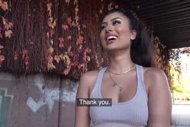 街头搭讪系列 MARINA MAYA super hot Indian British babe with perect ass picked up by Rizz artist