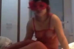 Free porn video - 红姑娘乳头上的小叮当