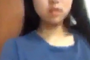 清纯美女自慰露脸 自拍不过瘾 勾引男人来操逼